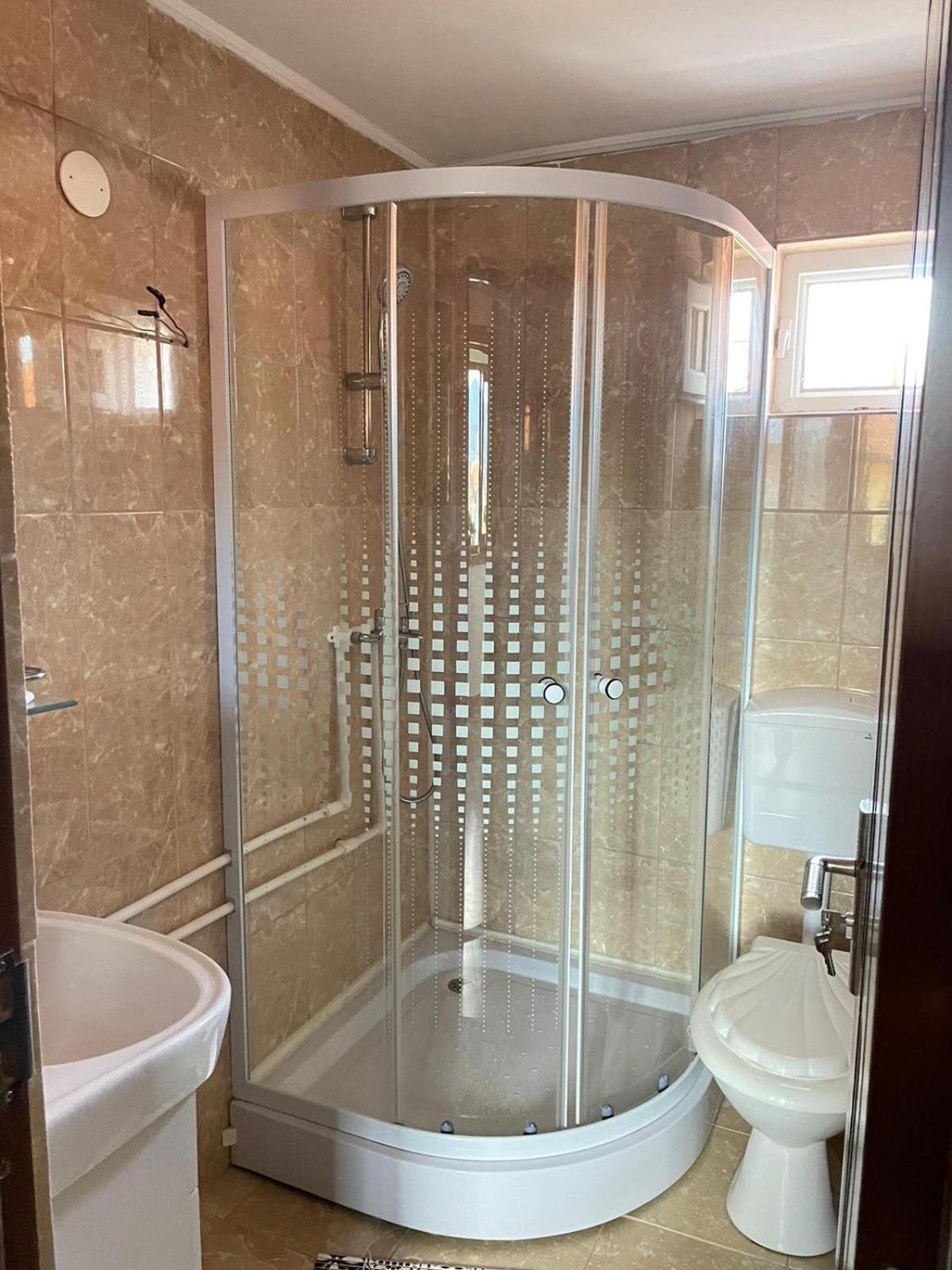 Casa Noastra Apartment Calimanesti Ngoại thất bức ảnh